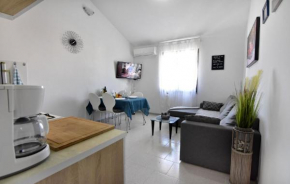 Große Wohnung in Umag mit Grill und Garten
